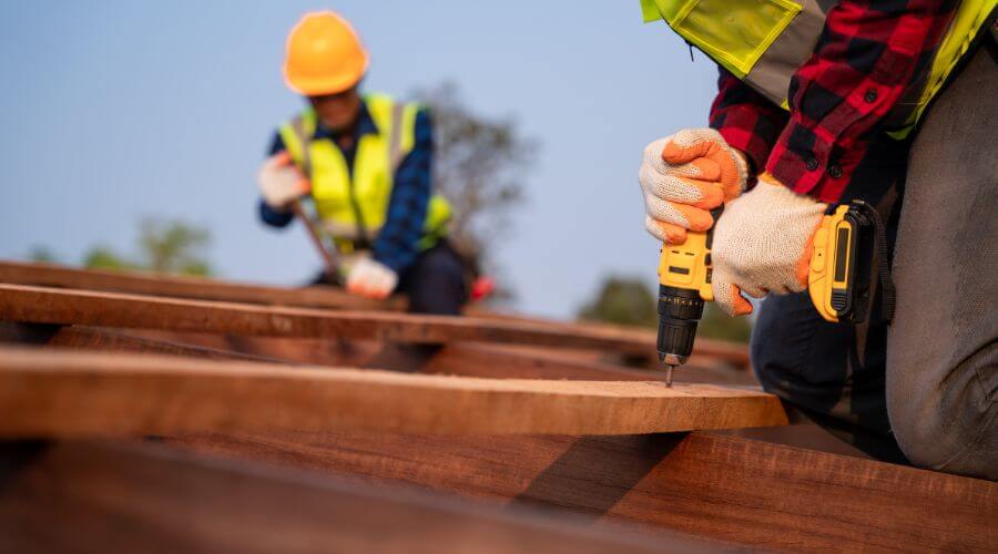 Professional residential roofers in Ellettsville, IN